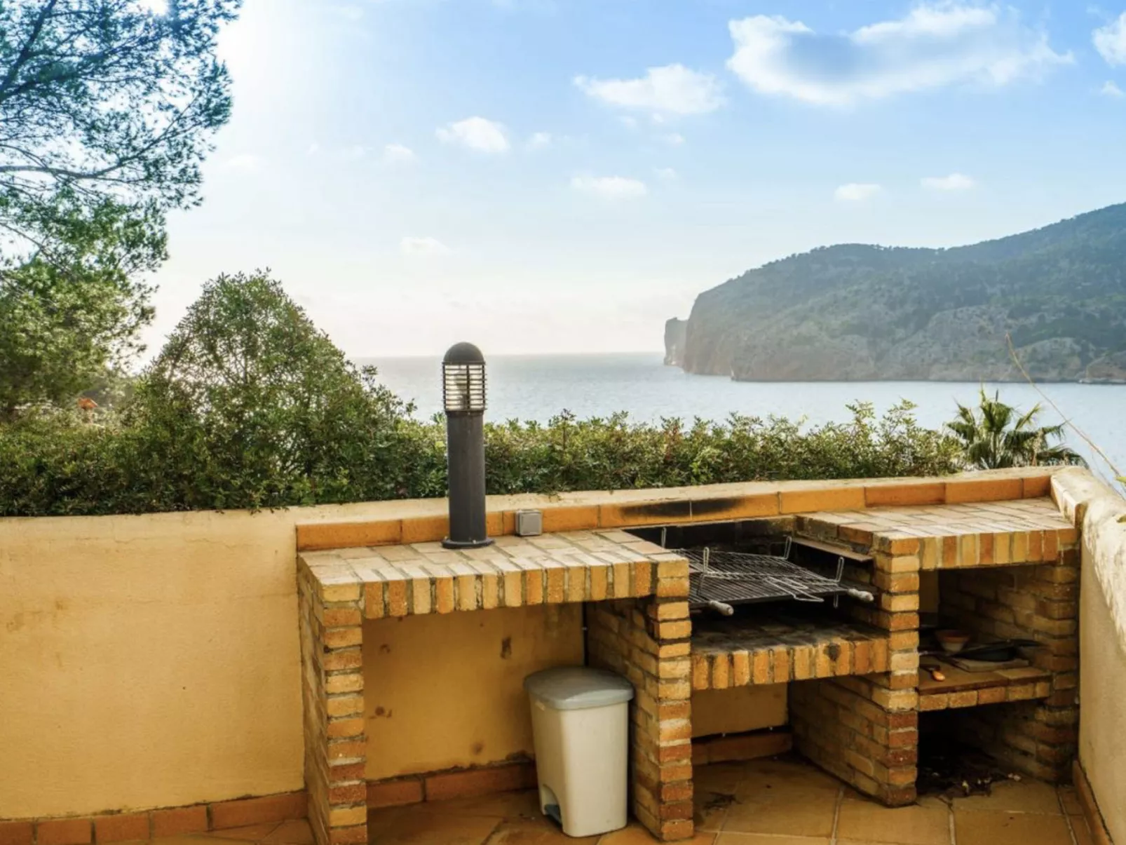 VILLA CAMP DE MAR SEA VIEW - Buiten