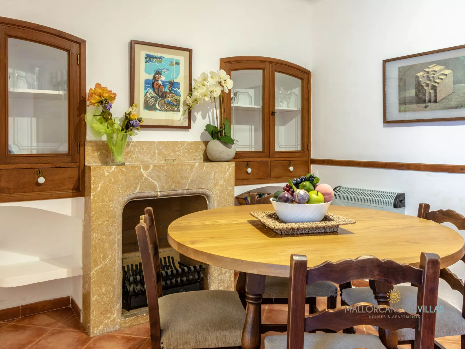Casa Joana Acogedora Casa de Pueblo con Terraza - Binnen