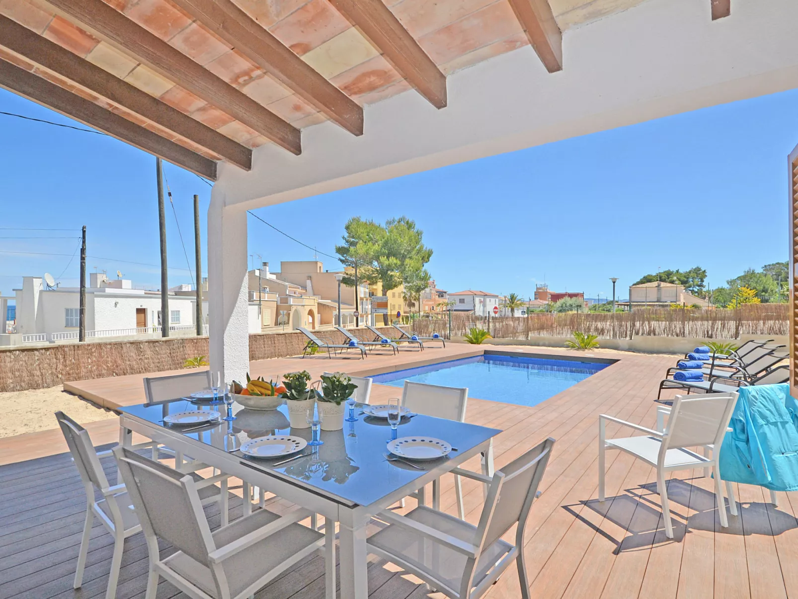 Pinocha (Villa Anglessos) - Buiten