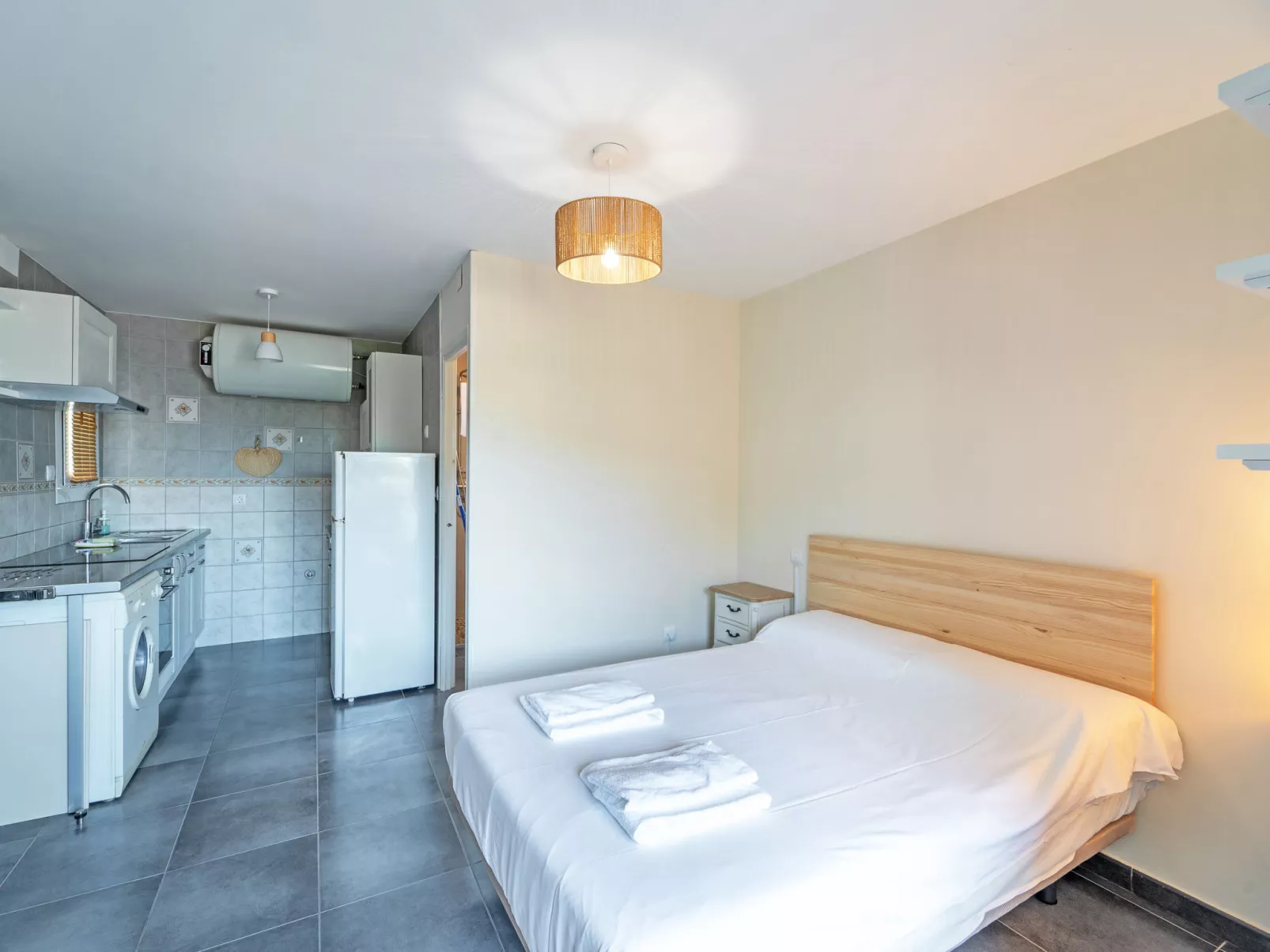 WELCS ESTUDIO 171 EMP con piscina comunitaria - Binnen