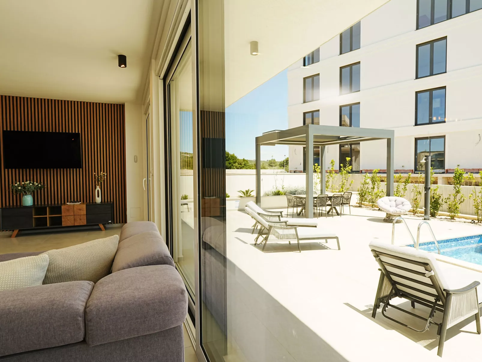 Primosten Hills - North - Binnen