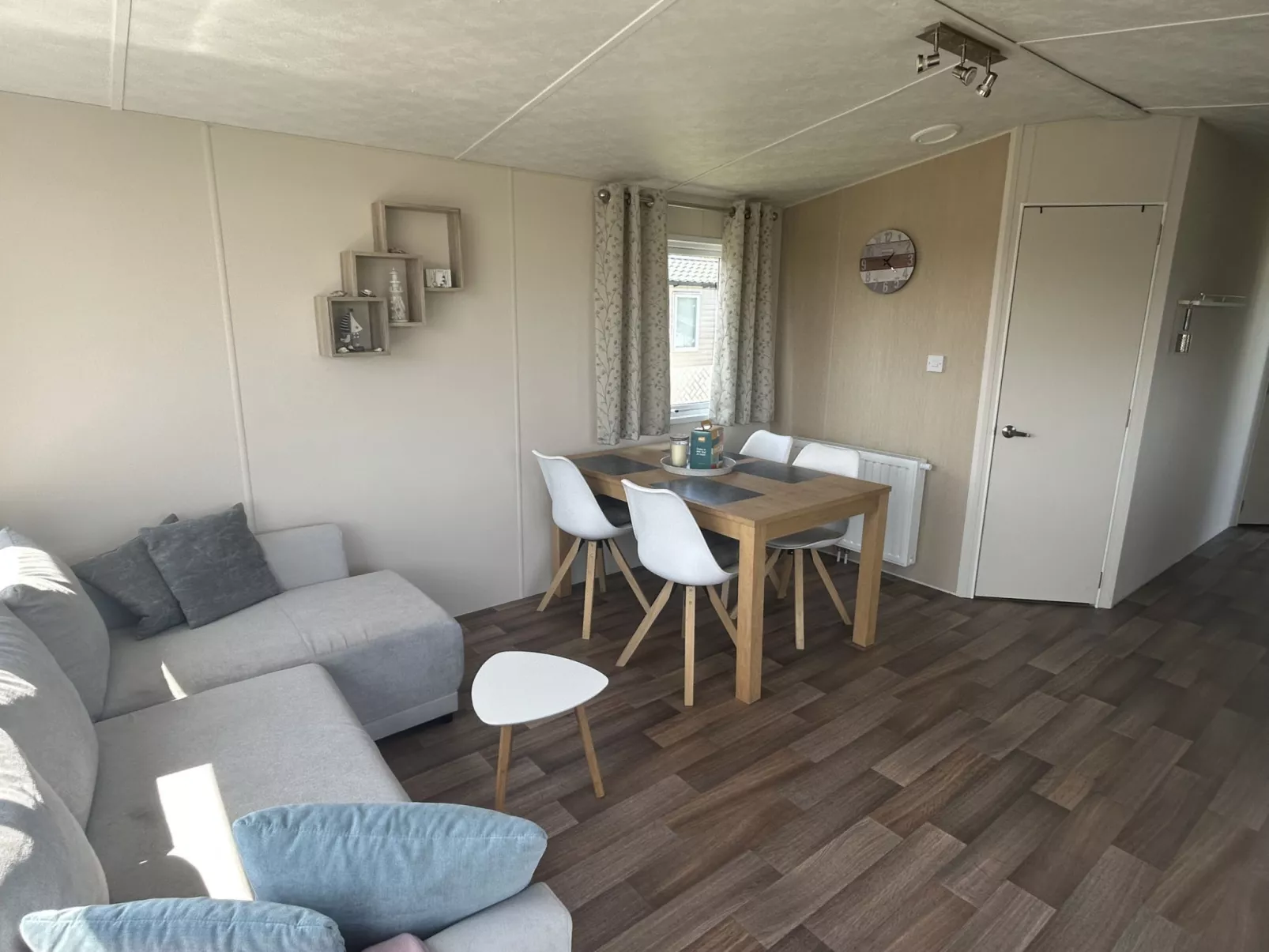 NV 1013 - Beach Resort Nieuwvliet Bad - Binnen