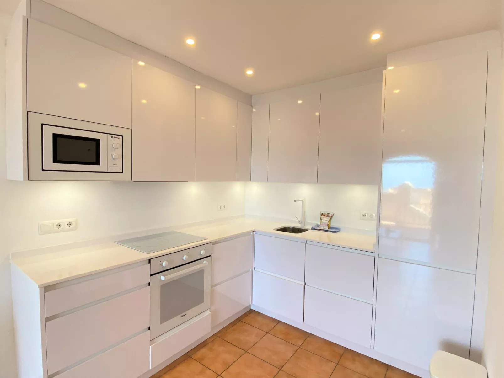 Capuchinos 22 San Juan Capistrano by Casasol - Binnen