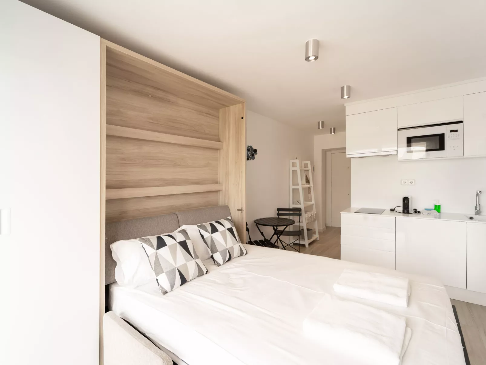 WELCS ESTUDIO 131 EMP cerca del mar - Binnen