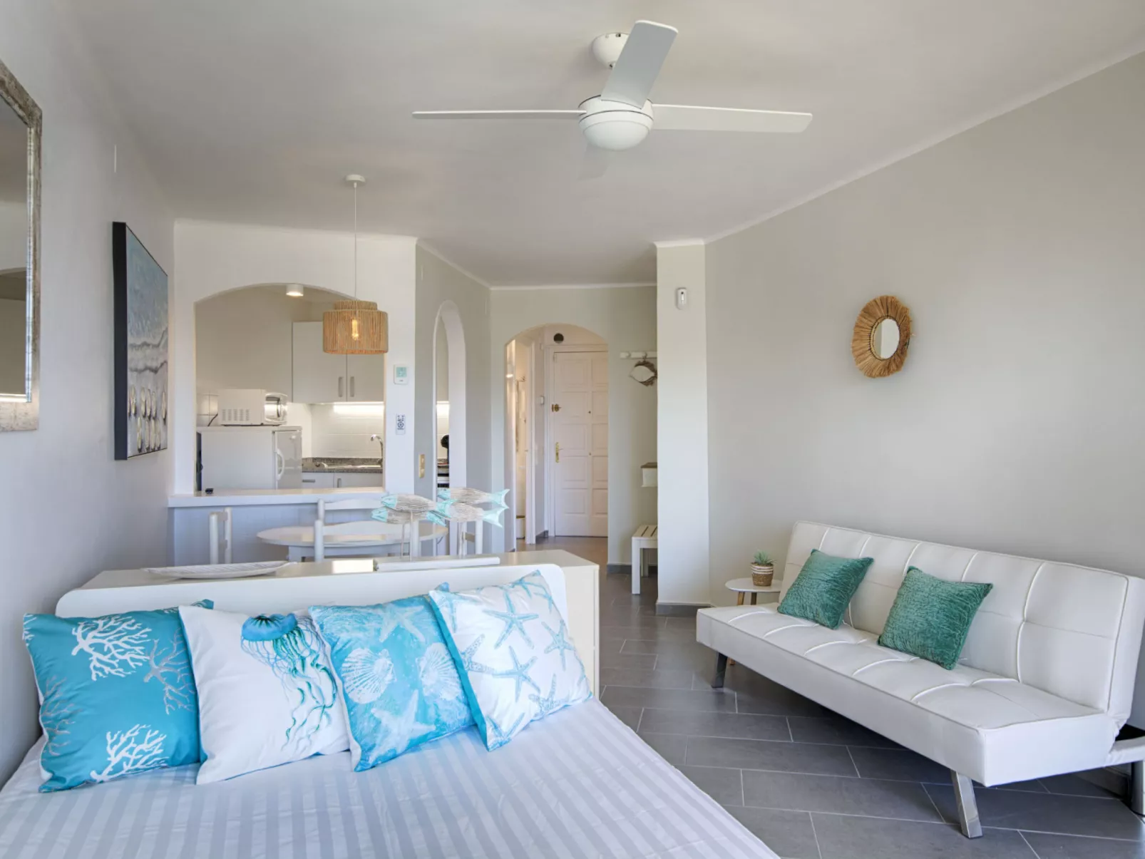 WELCS ESTUDIO PRECIOSO 049 EMP Frente al mar - Binnen