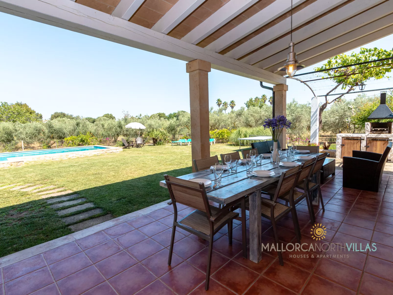 Cal Mercader Gran Villa con Piscina y Jardín - Buiten