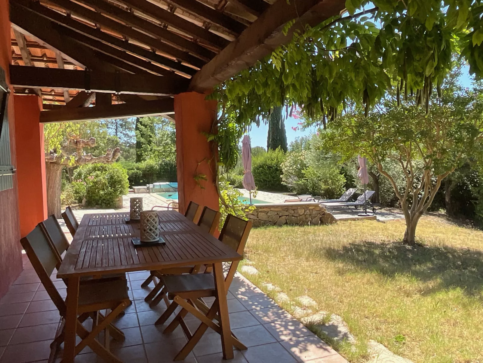 LES VALERIANES - Buiten