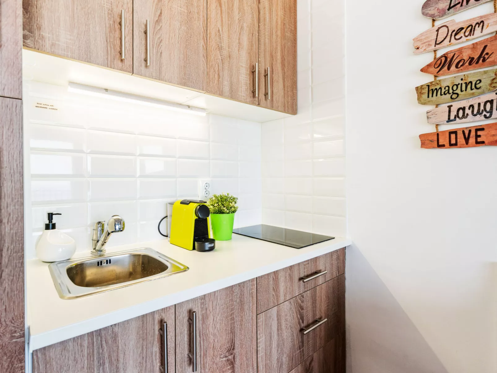 WELCS APARTAMENTO 085 EMP Frente al Mar - Binnen