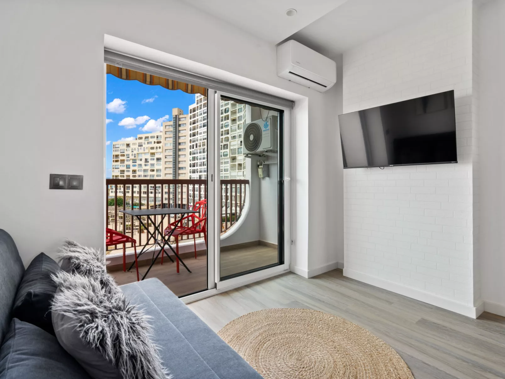 WELCS ESTUDIO 070 EMP frente al Mar - Binnen