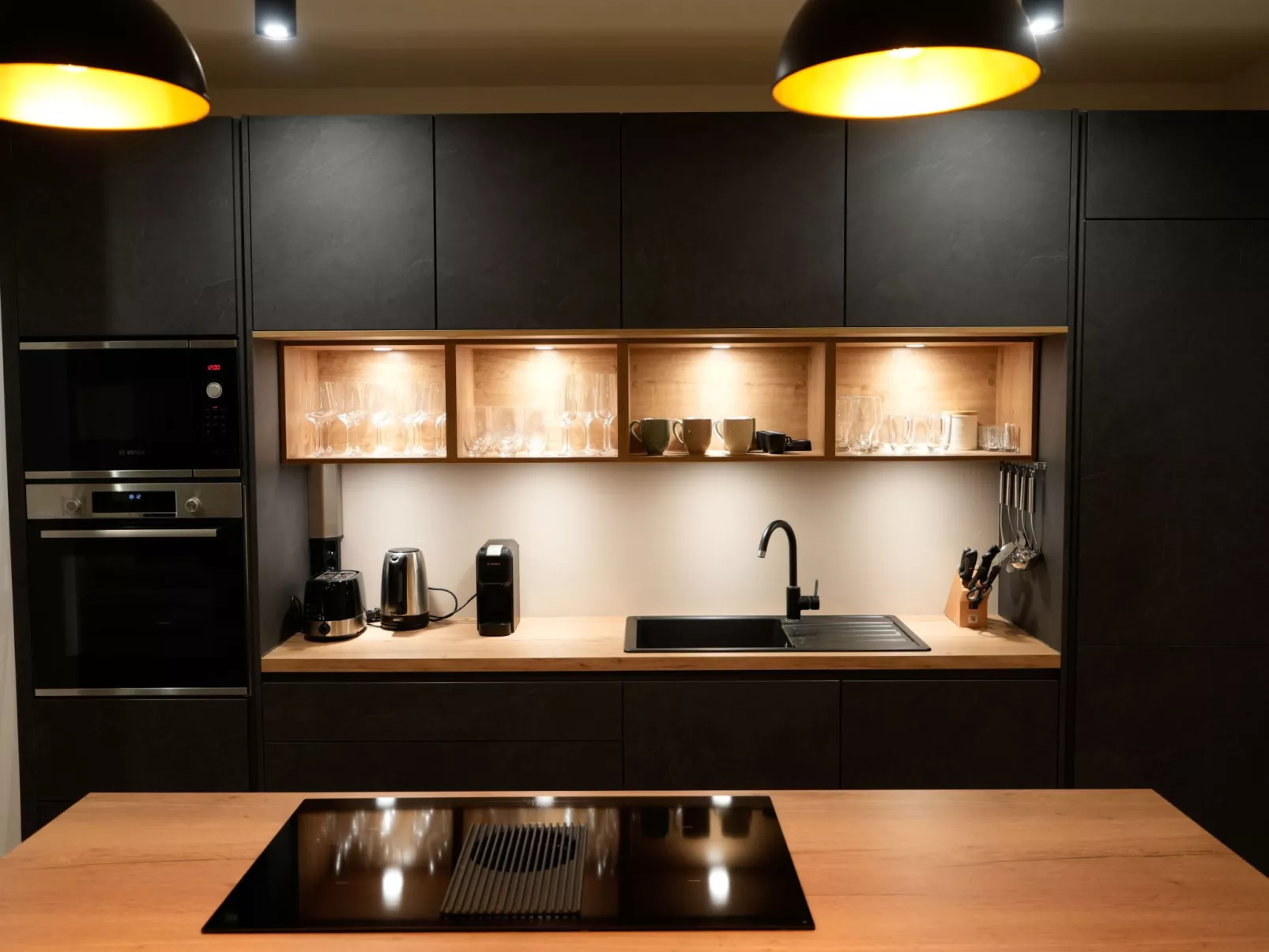 Primosten Hills - North - Binnen