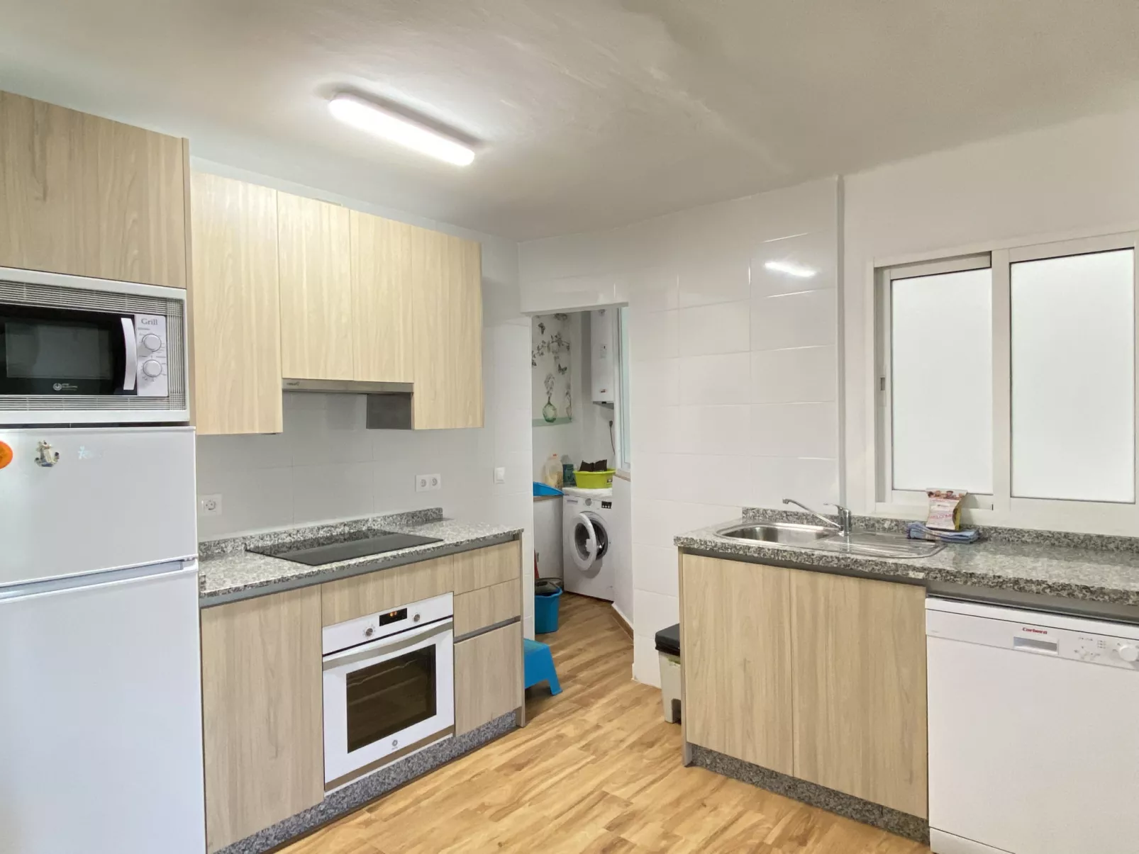 City Center 2B by Casasol - Binnen