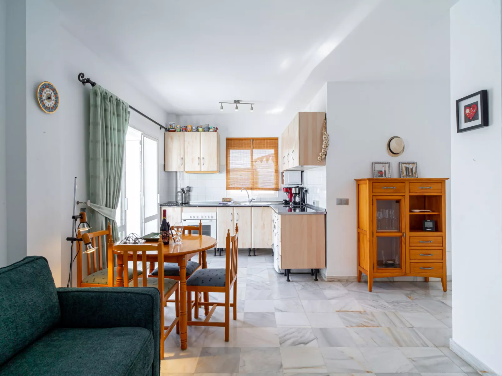 Sunny Terrace Chimenea by Casasol - Binnen