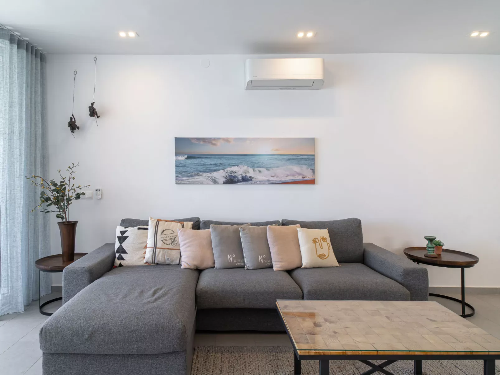 Tuhillo E1 Luxury Seaview by Casasol - Binnen