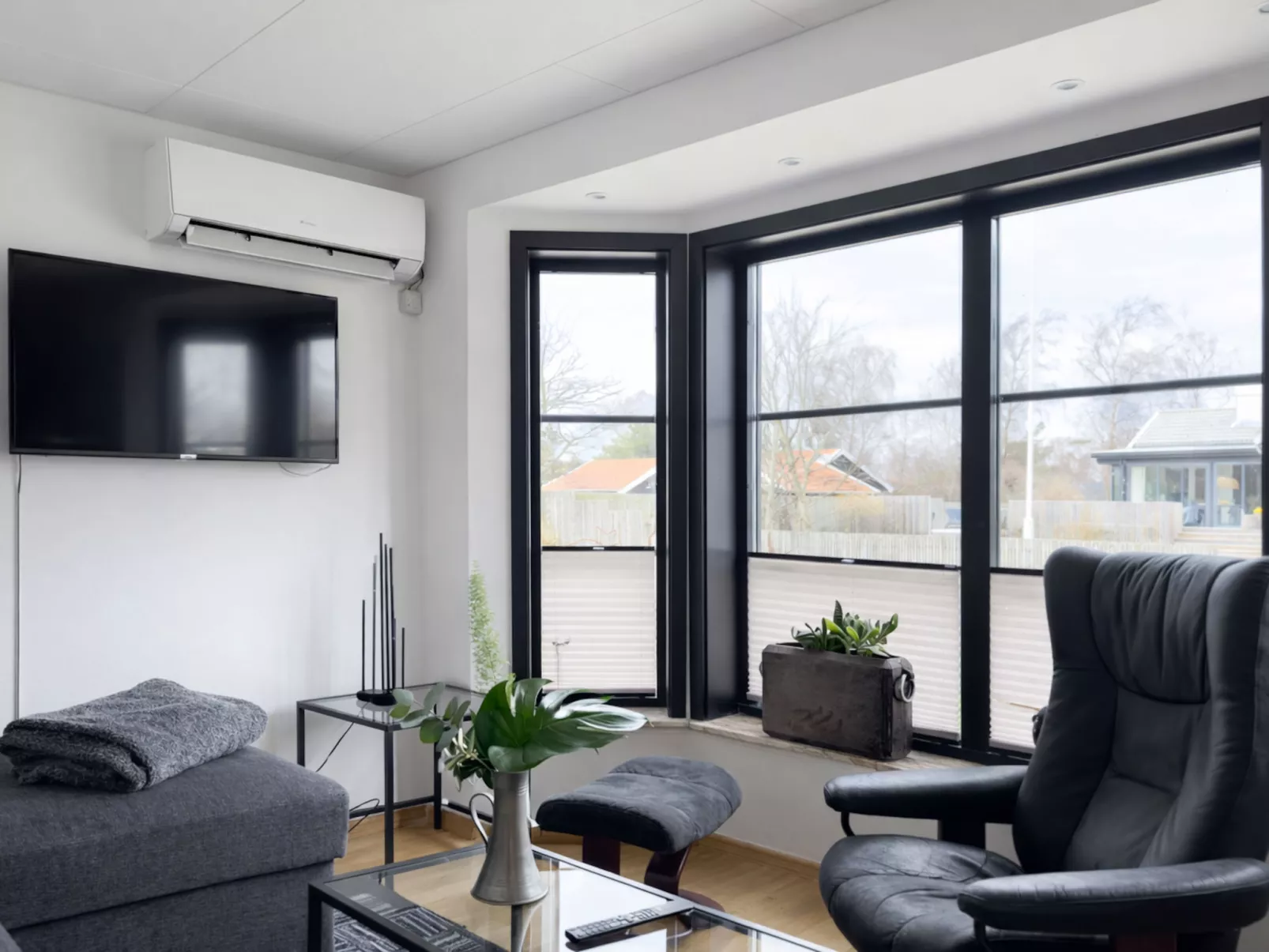 Mellebyrundan - Binnen