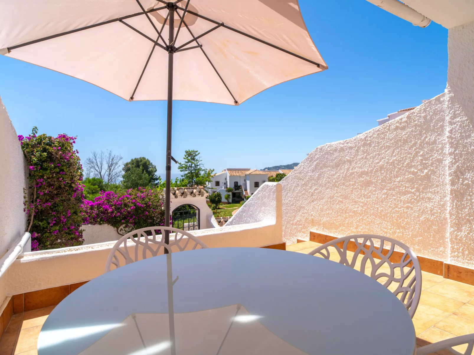 Hibiscos 72 Deluxe by Casasol - Buiten