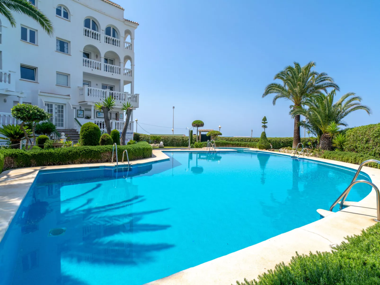 Stella Maris Beachfront 3A by Casasol - Buiten