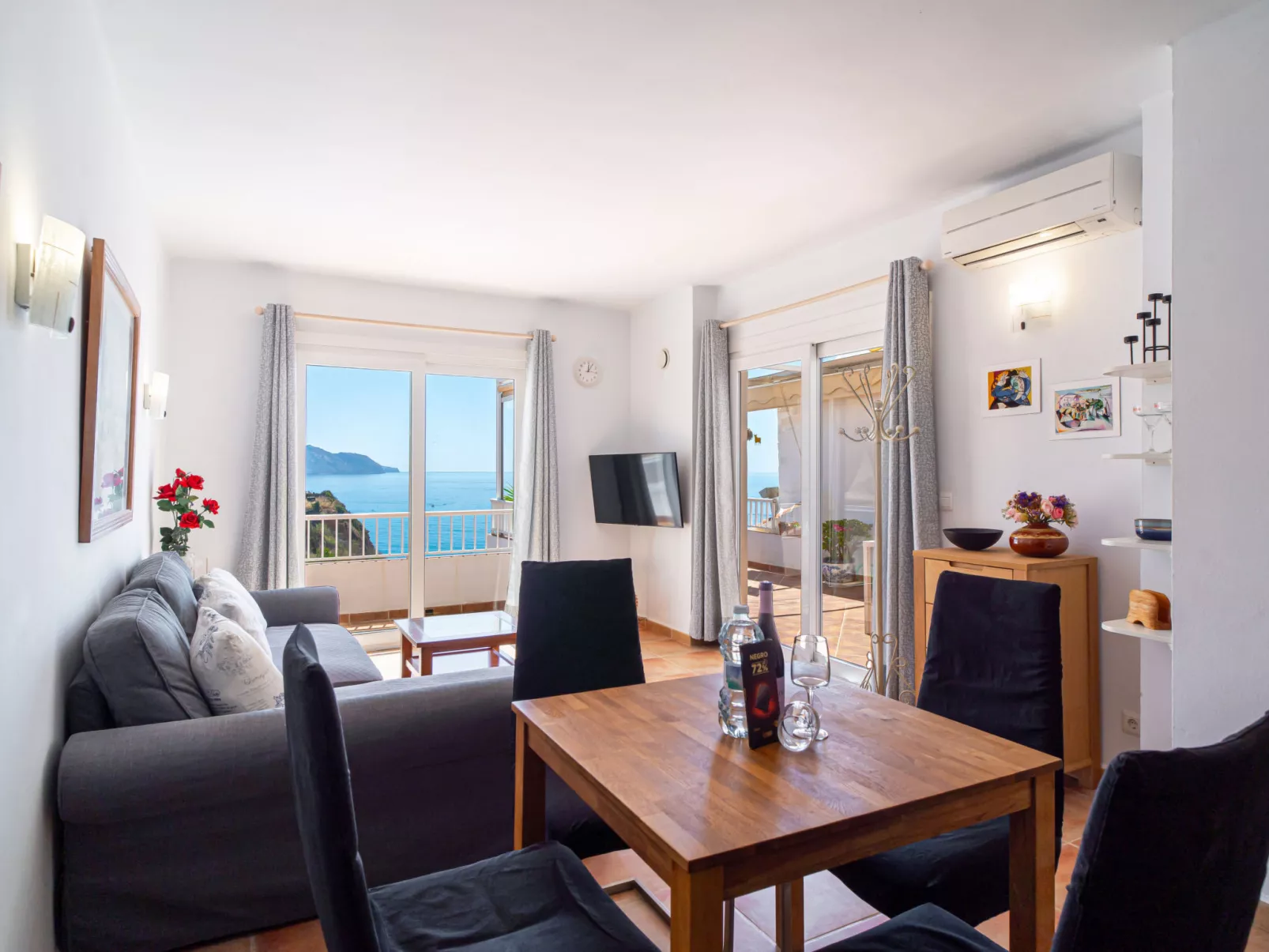 Capistrano Playa 404 by Casasol - Binnen