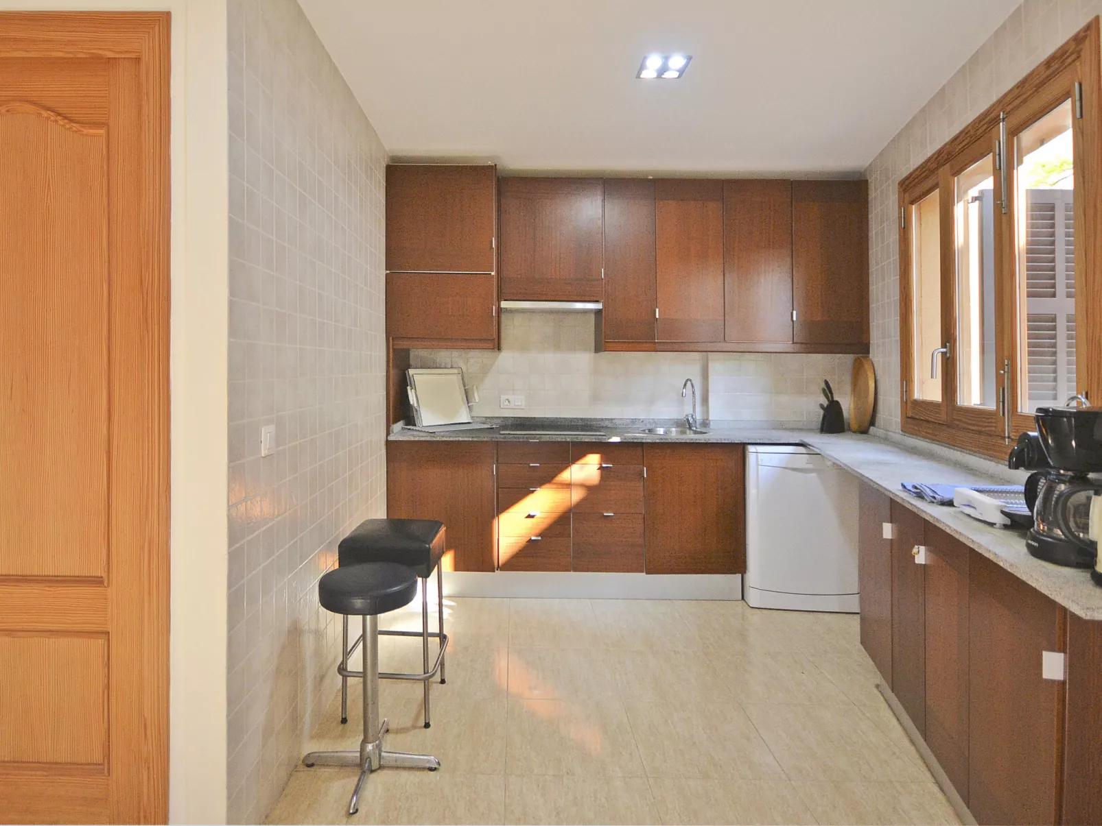 Amparo Luca - Binnen