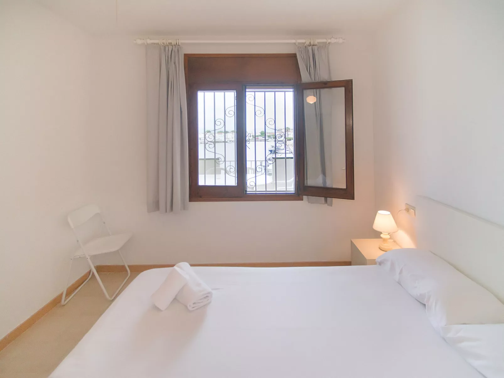 WELCS APARTAMENTO 243 EMP con terraza con vista - Binnen