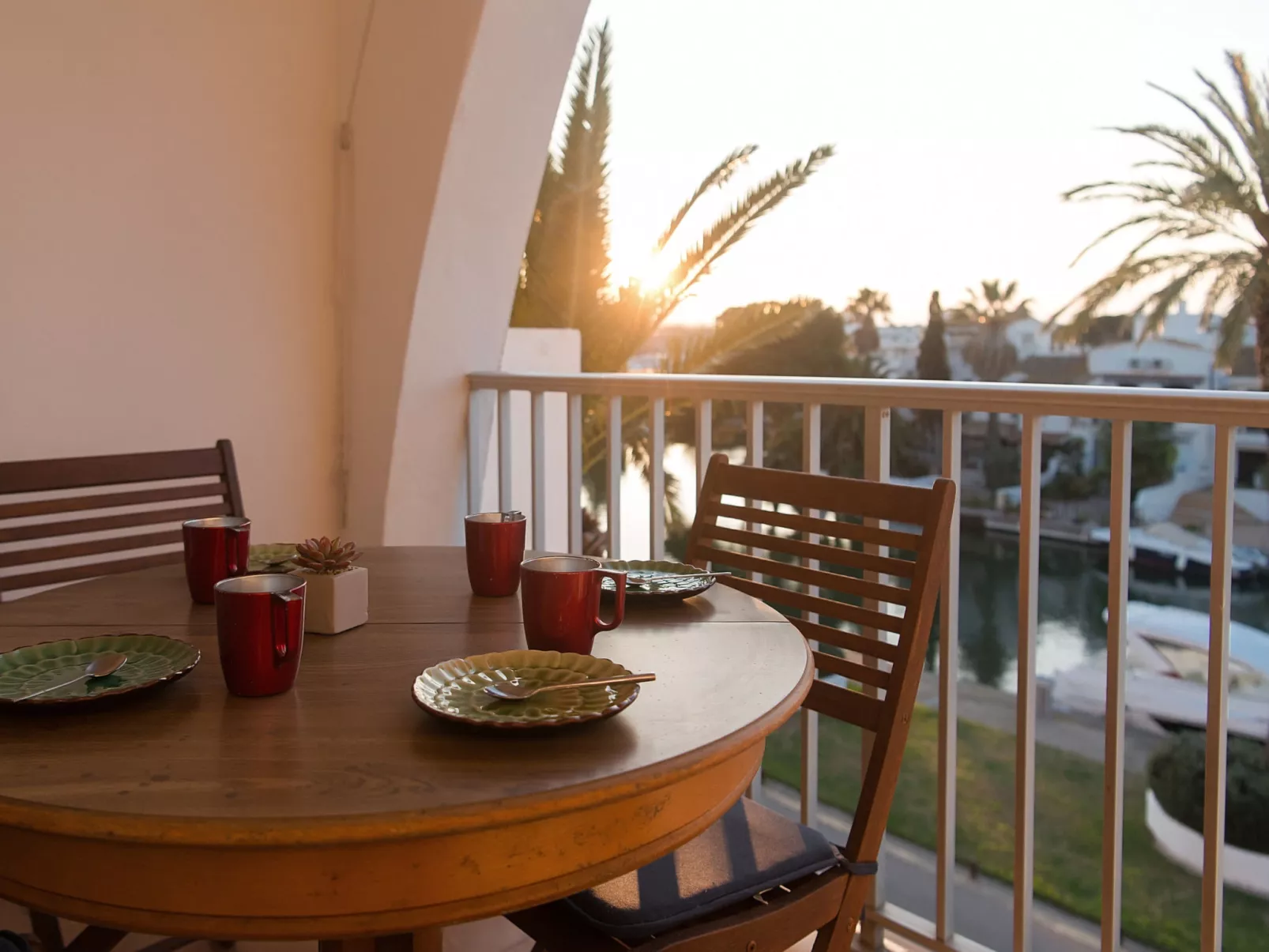 WELCS Estudio 229 EMP con vista al canal - Buiten