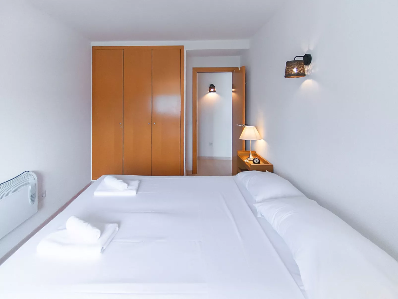 WELCS APARTAMENTO 254 EMP con vista al canal - Binnen