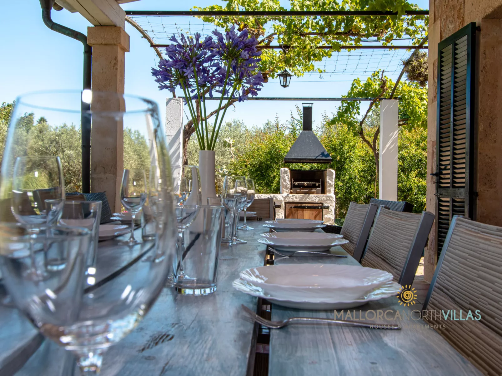 Cal Mercader Gran Villa con Piscina y Jardín - Buiten