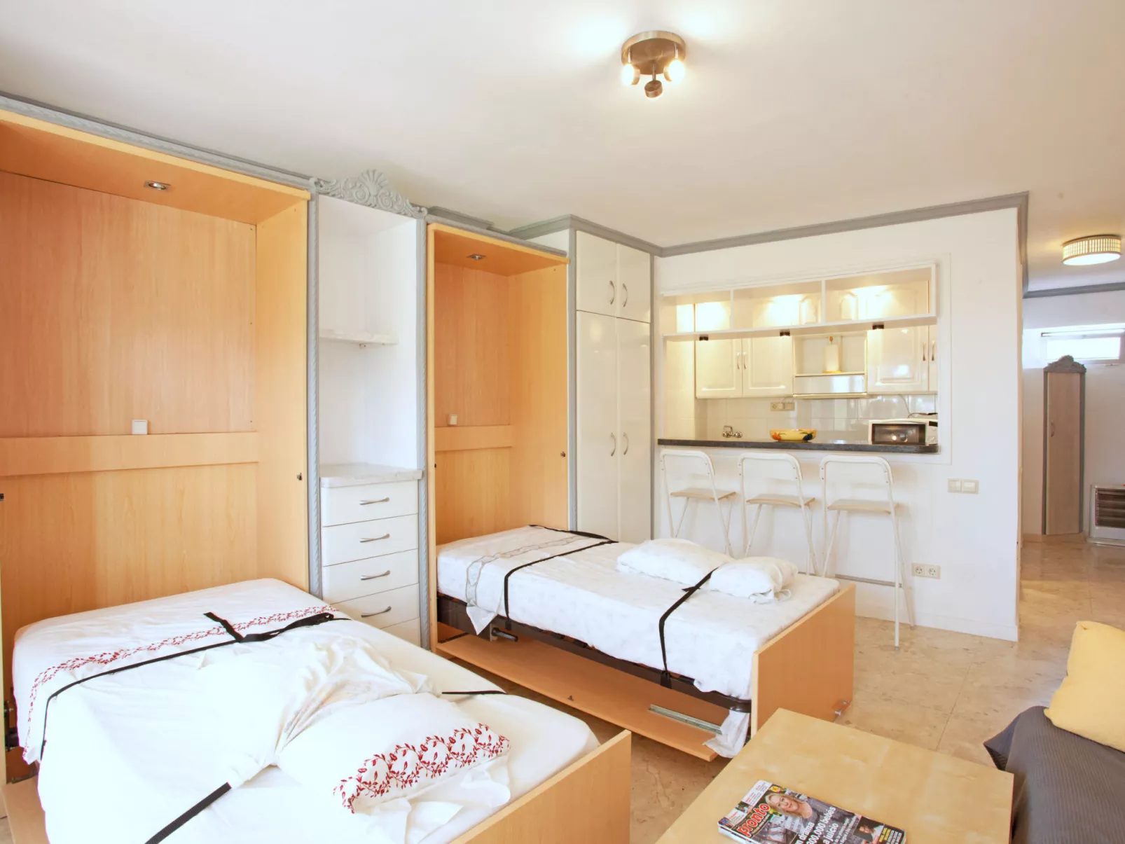 Coronado U 25 - Binnen