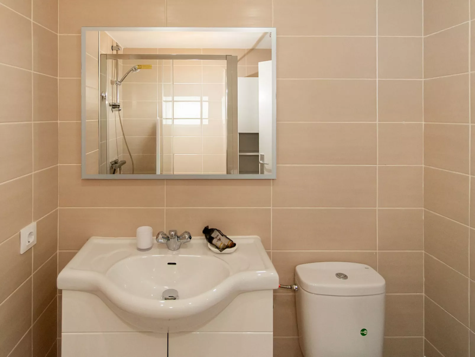 WELCS APARTAMENTO 260 EMP con vistas al canal - Binnen