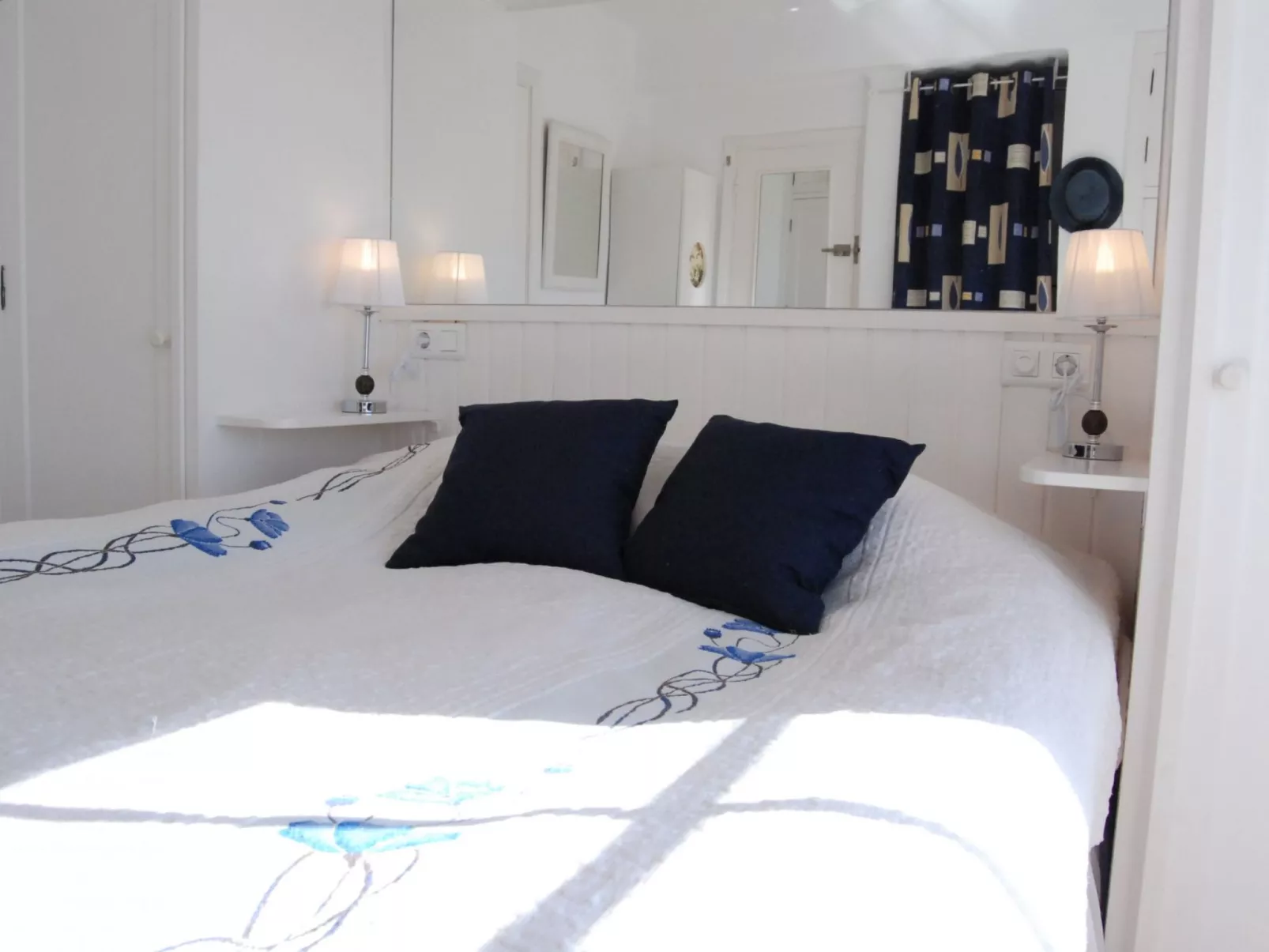 Coronado 127 Apartment by Casasol - Binnen