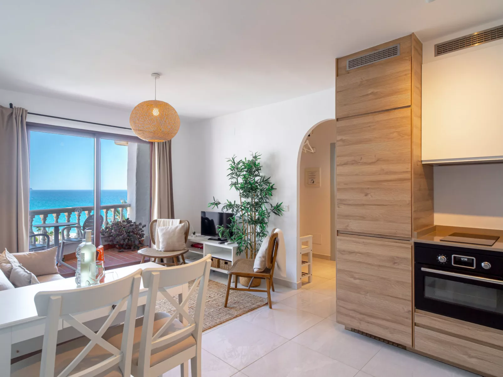 Capistrano Playa 201 by Casasol - Binnen