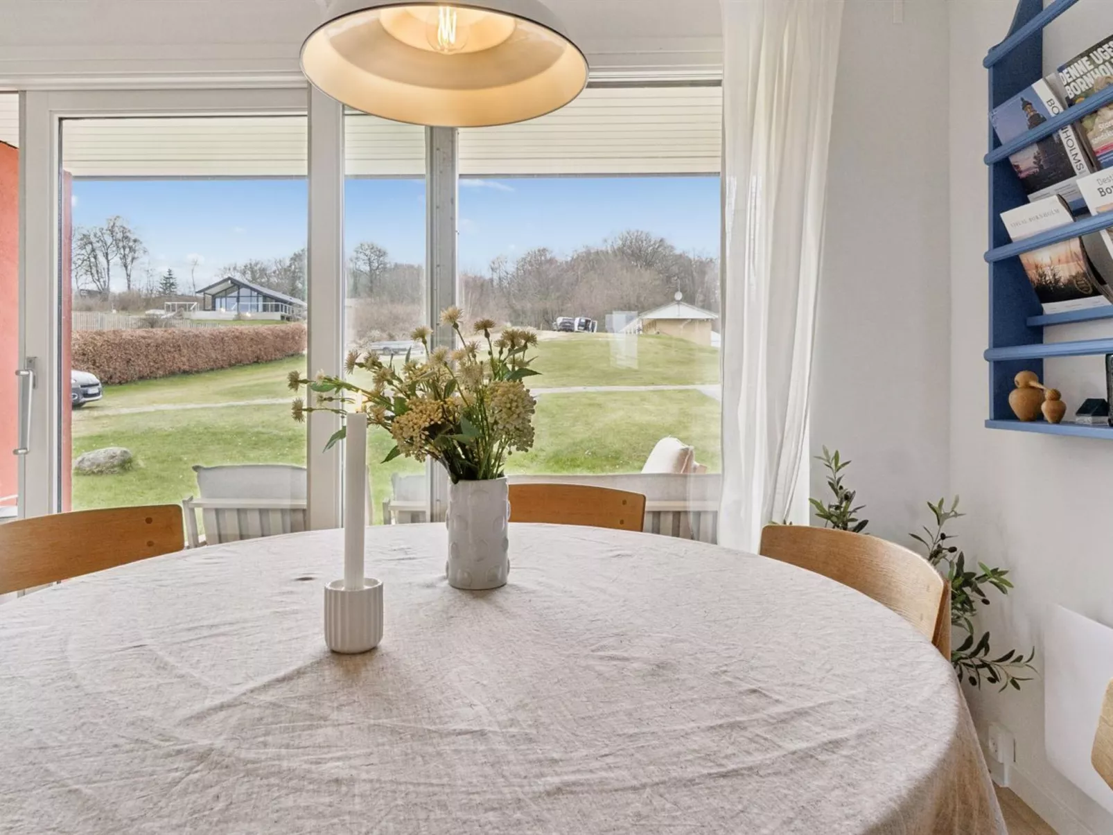 "Maksimilian" - 300m from the sea - Binnen