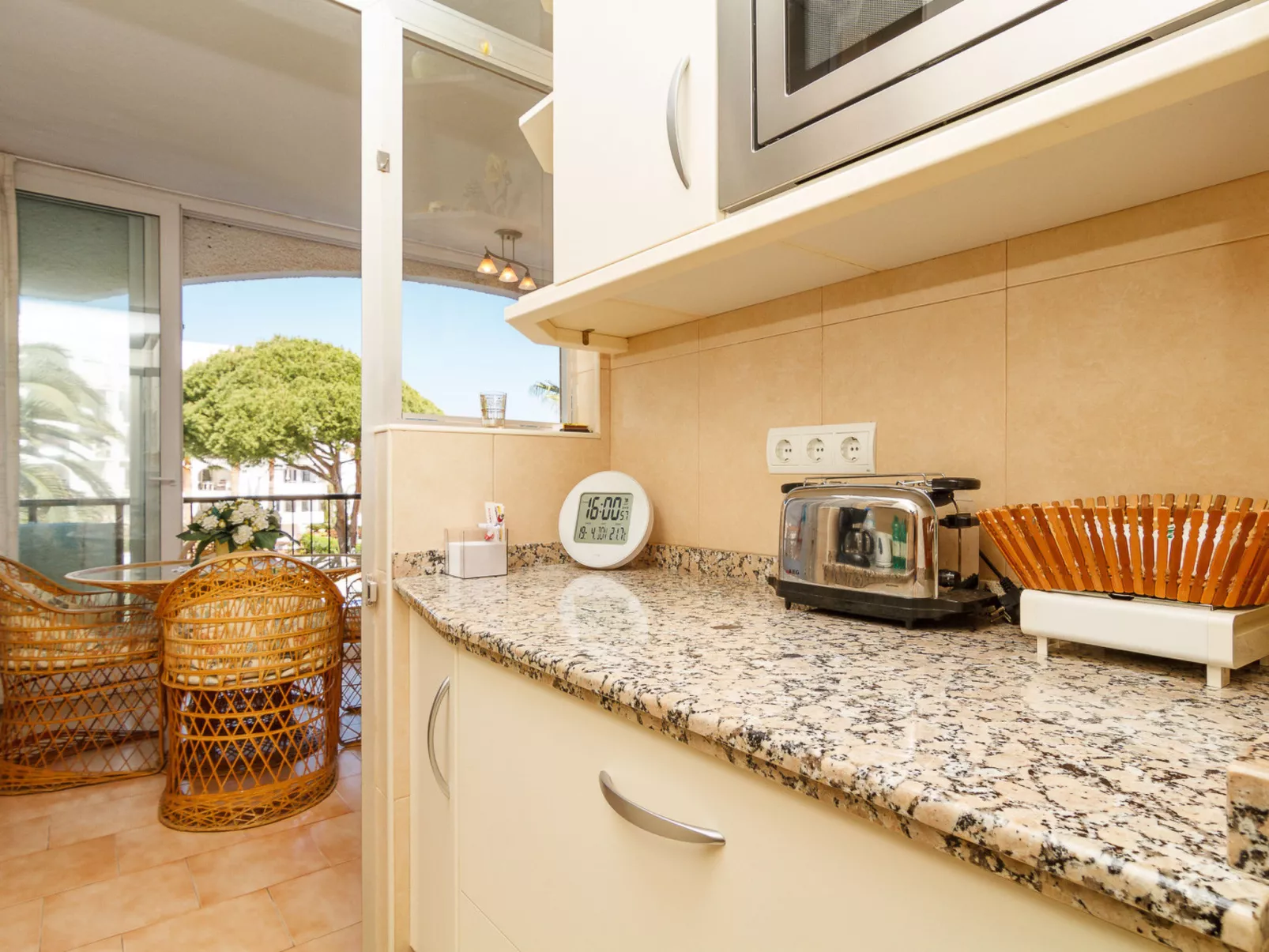 Carabeo 22 Apartment by Casasol - Binnen