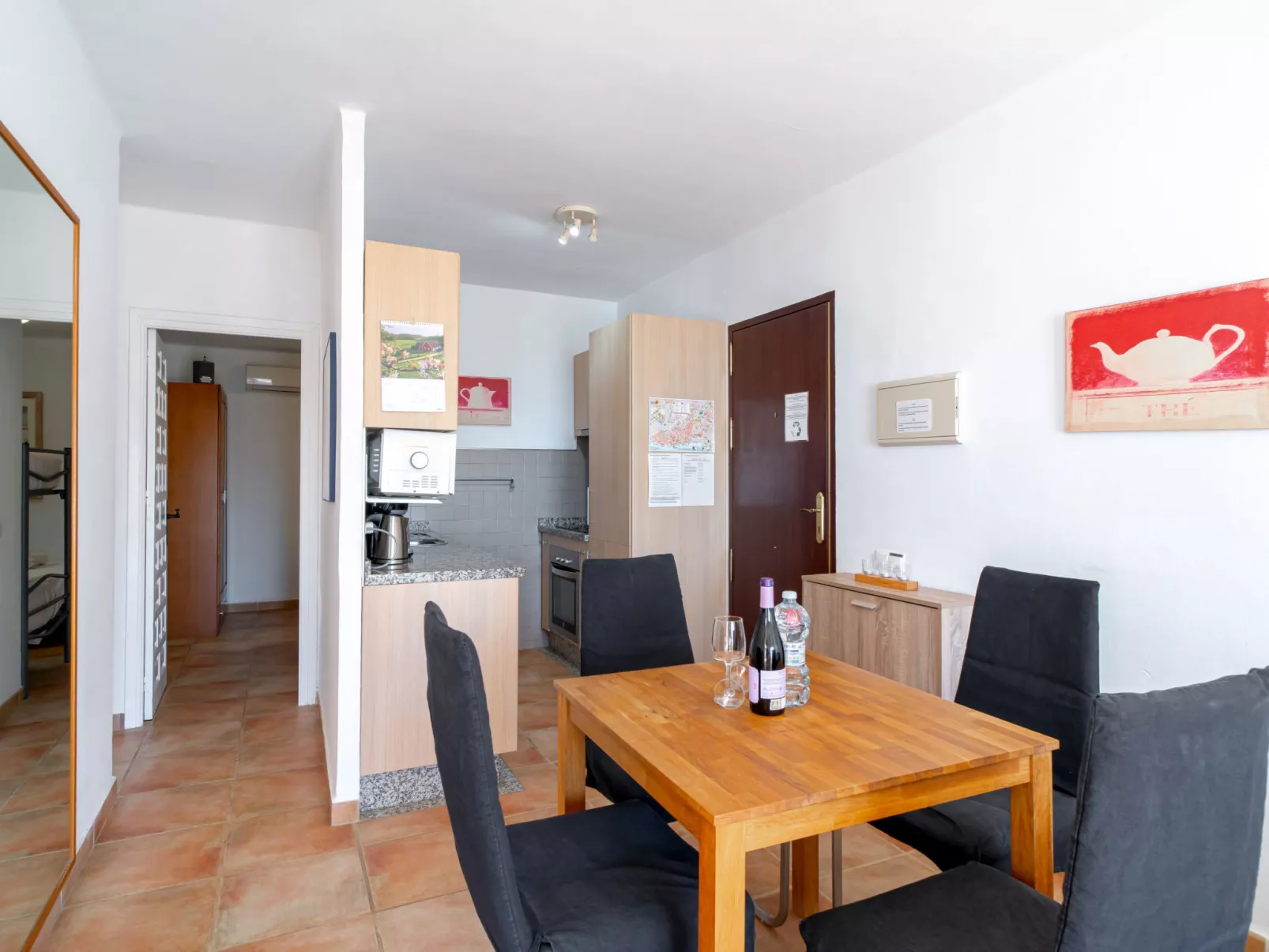 Capistrano Playa 404 by Casasol - Binnen