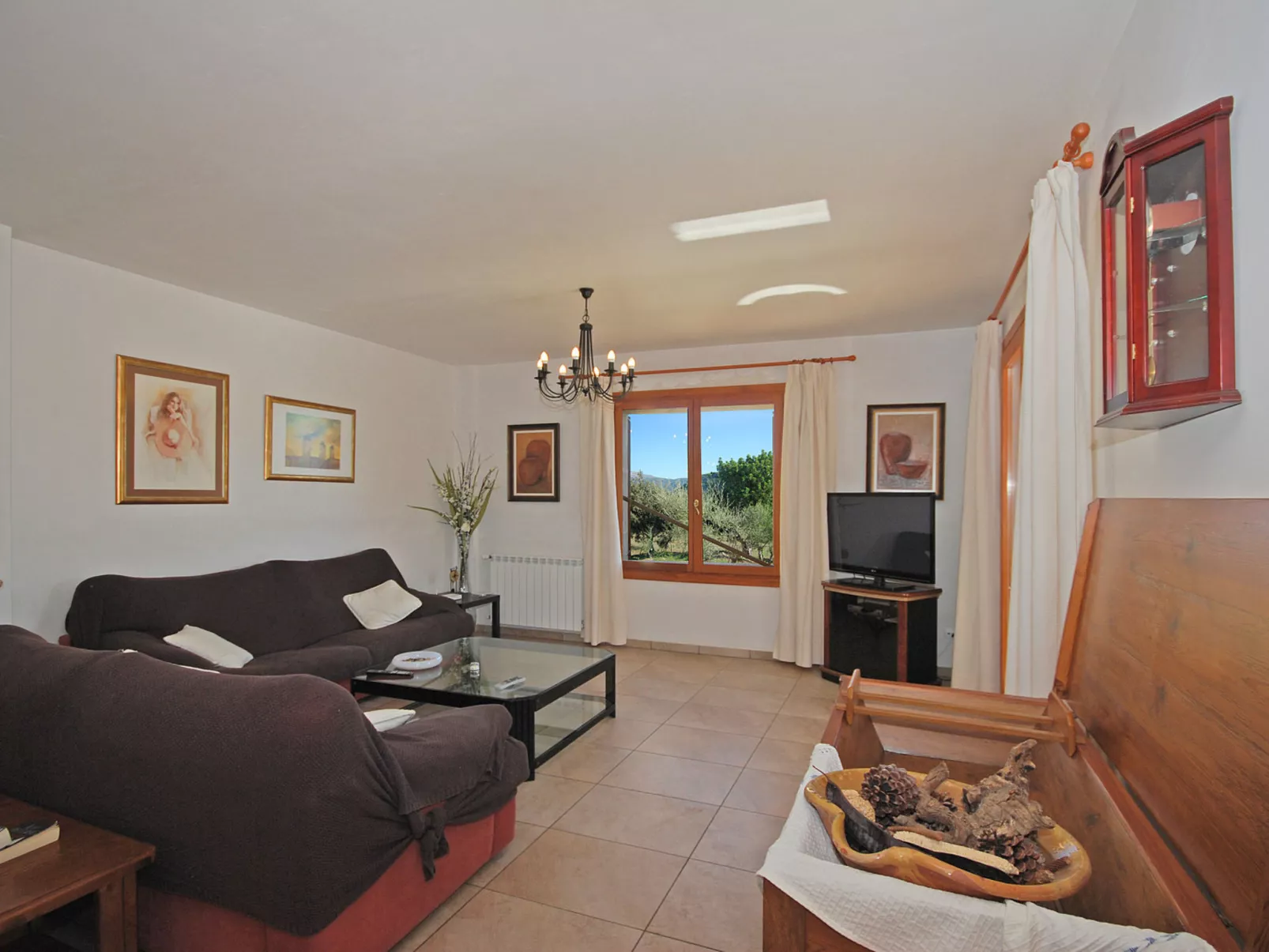 Pla de ses rotes - Binnen