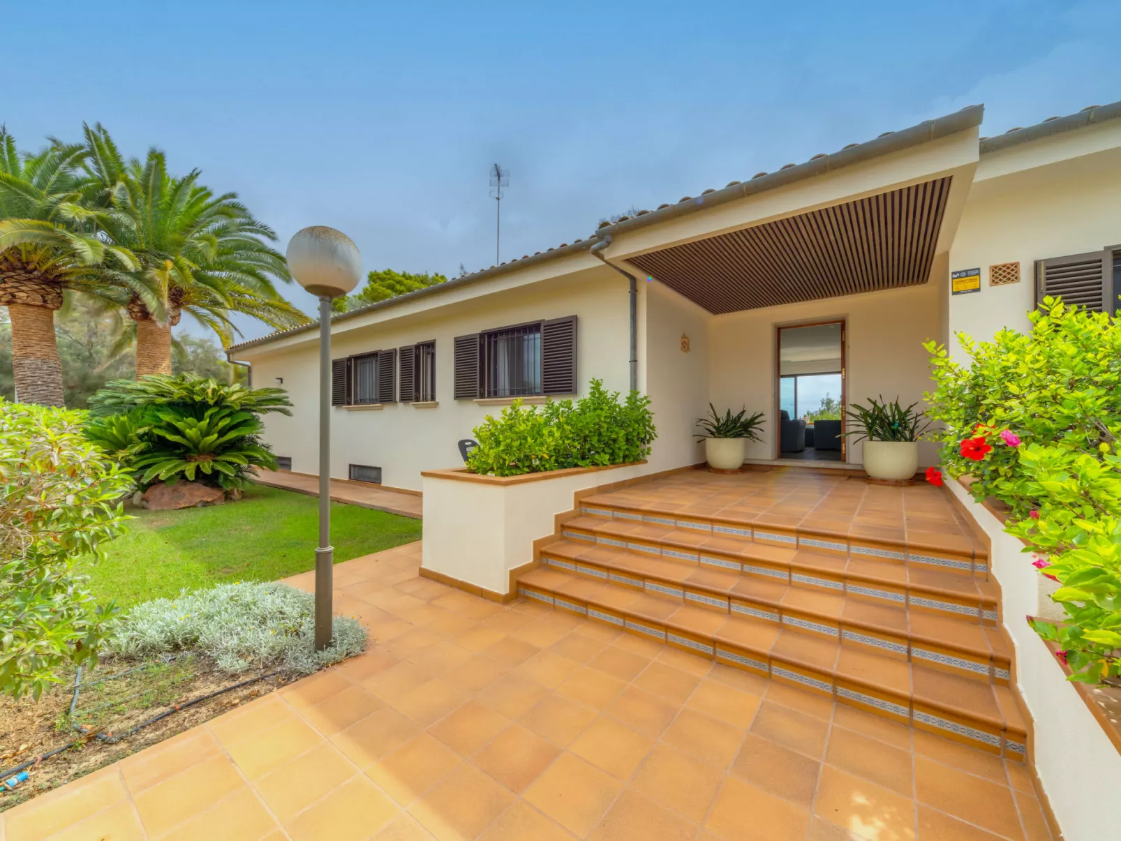 VILLA ES PINARO - BEACH FRONT - Buiten