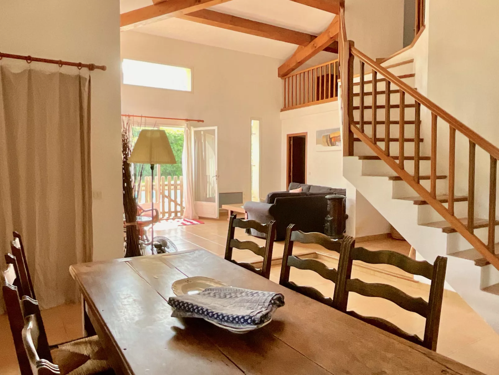 LE FERRAILLON - Binnen