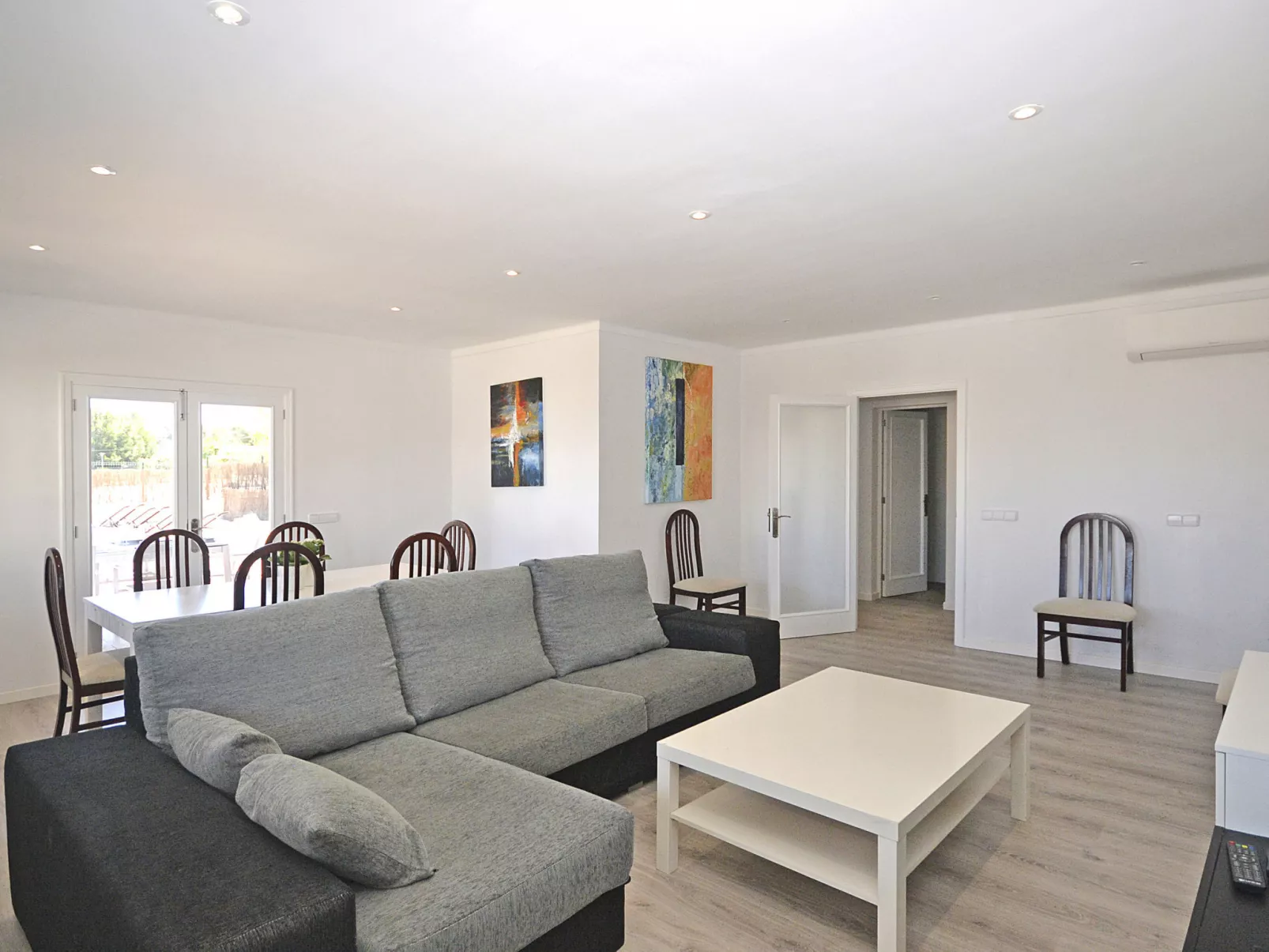 Pinocha (Villa Anglessos) - Binnen