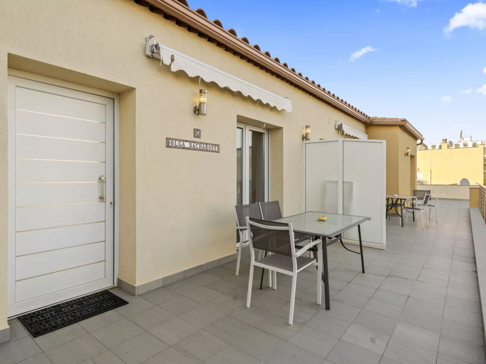 La Vida Sin Limites G EMP - Buiten