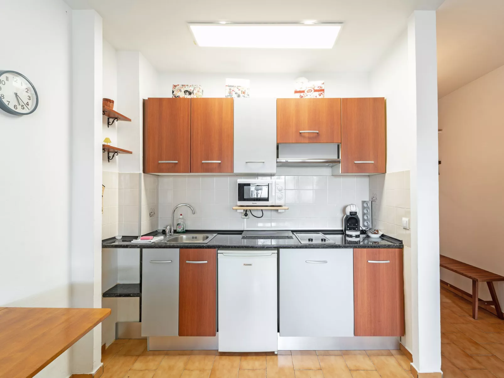 WELCS ESTUDIO 161 EMP frente al canal - Binnen