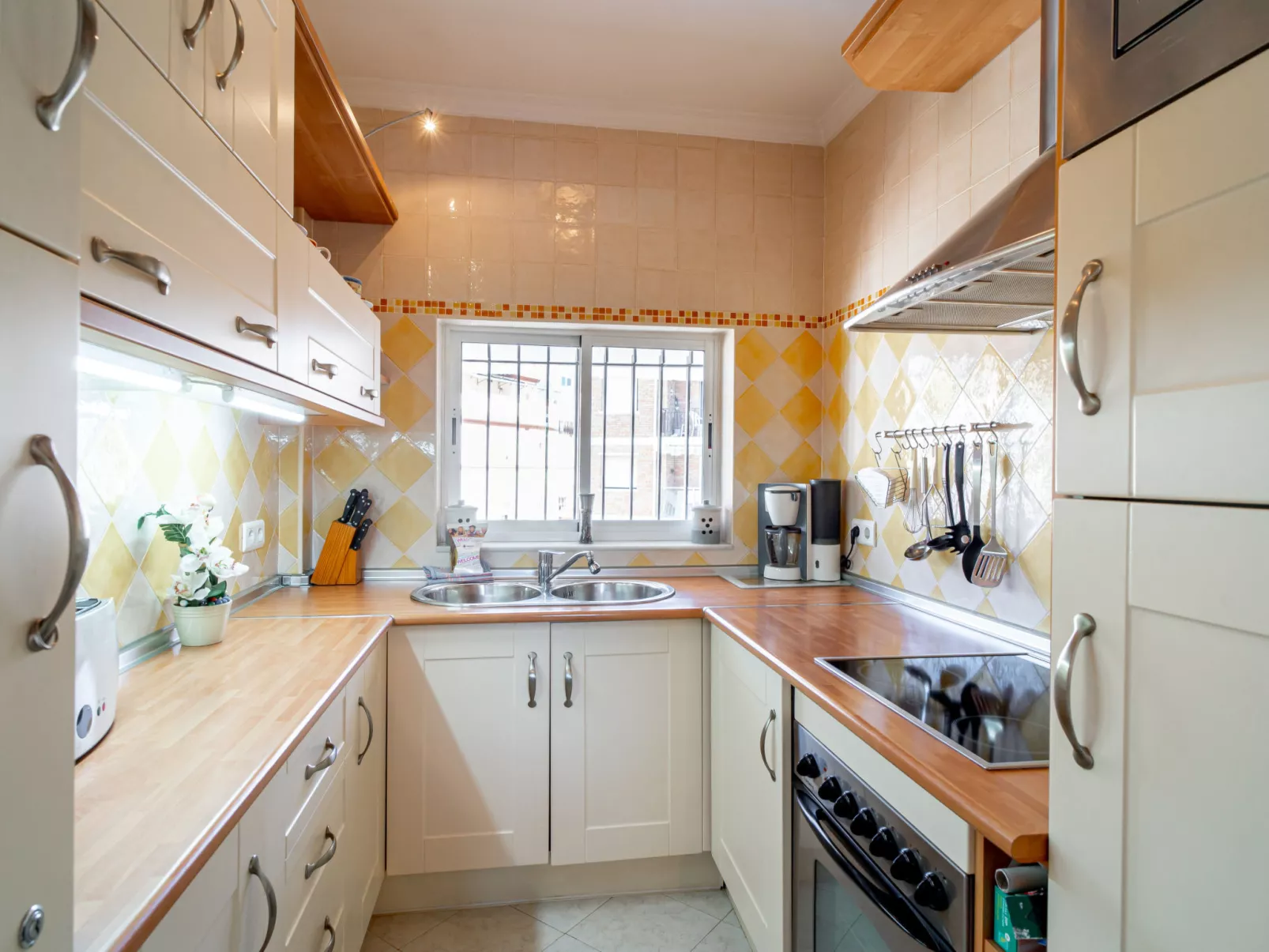 Verdemar Seadream by Casasol - Binnen