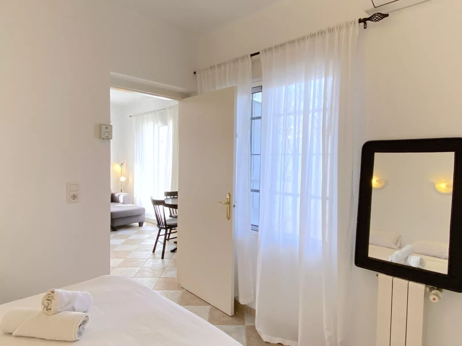 Villa Sandra Little Haven Apartment by Casasol - Binnen