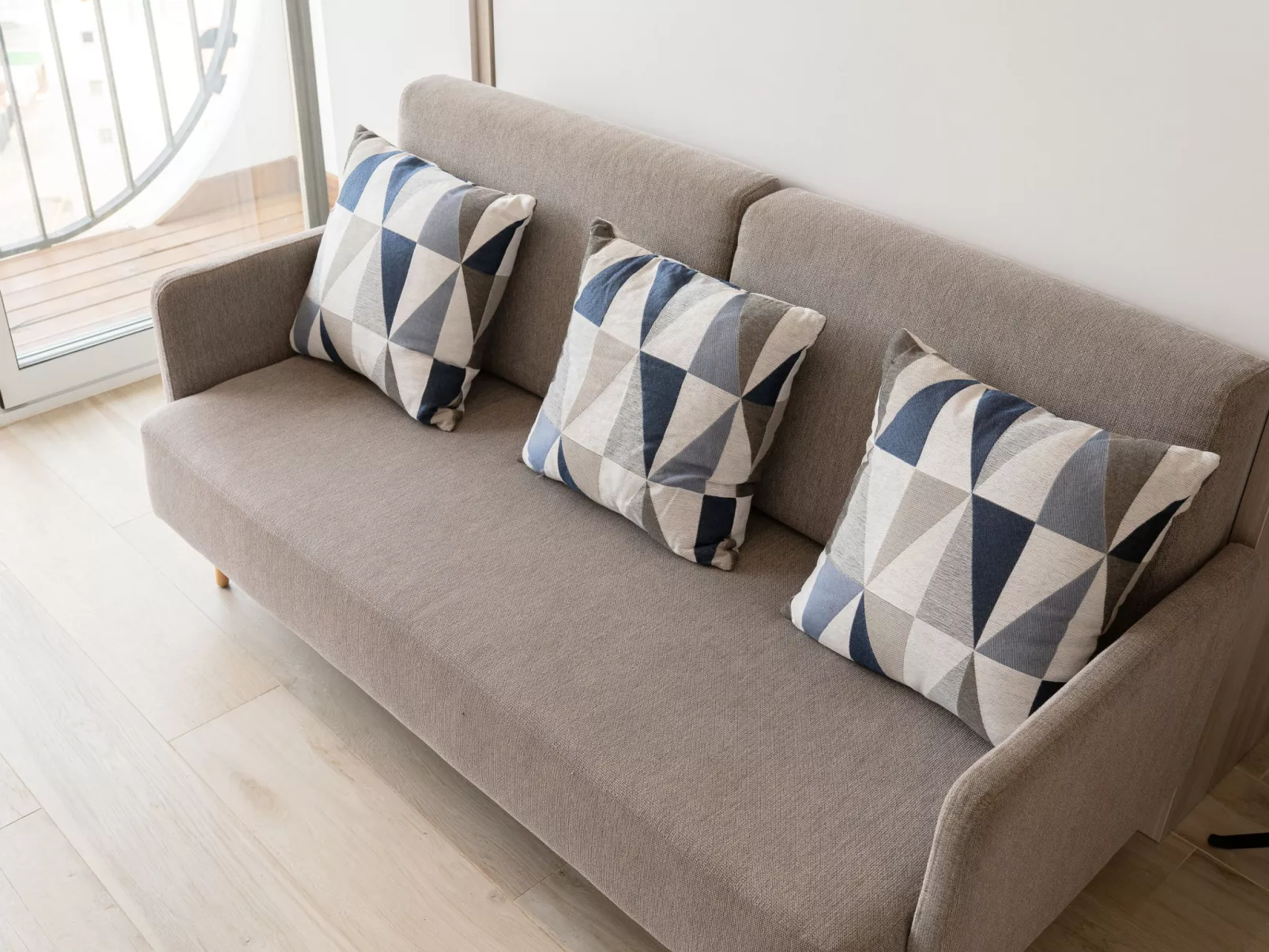 WELCS ESTUDIO 131 EMP cerca del mar - Binnen