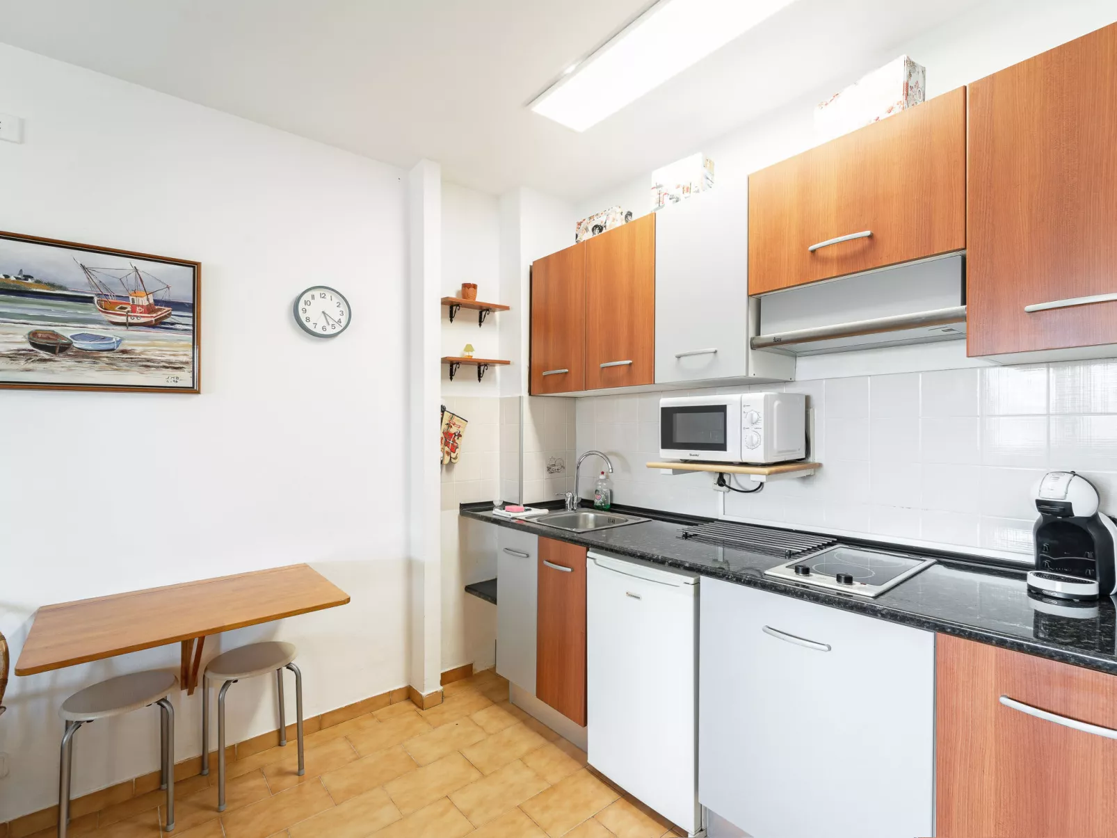 WELCS ESTUDIO 161 EMP frente al canal - Binnen