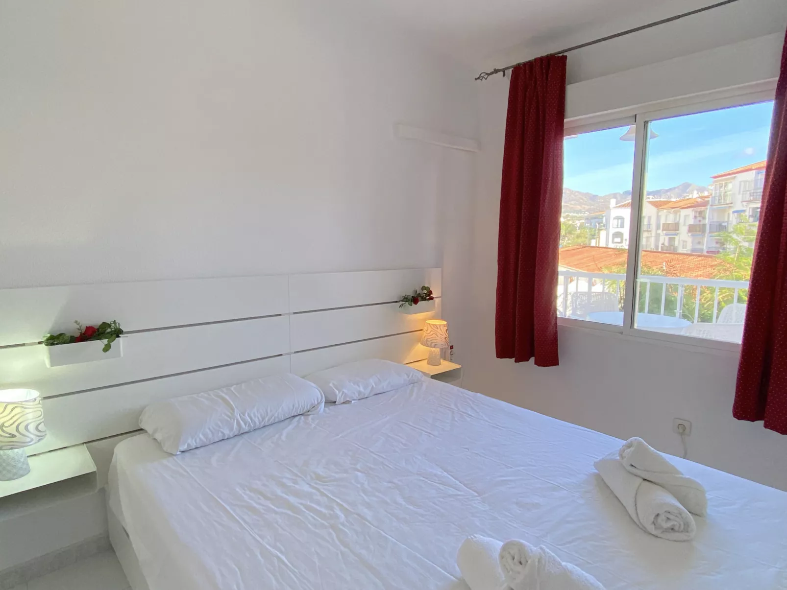Coronado 116 Apartment by Casasol - Binnen