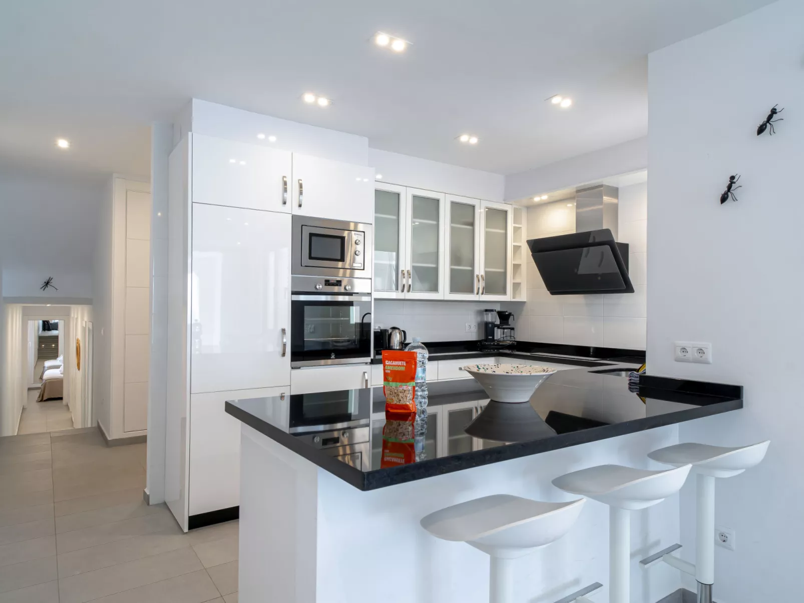 Tuhillo E1 Luxury Seaview by Casasol - Binnen