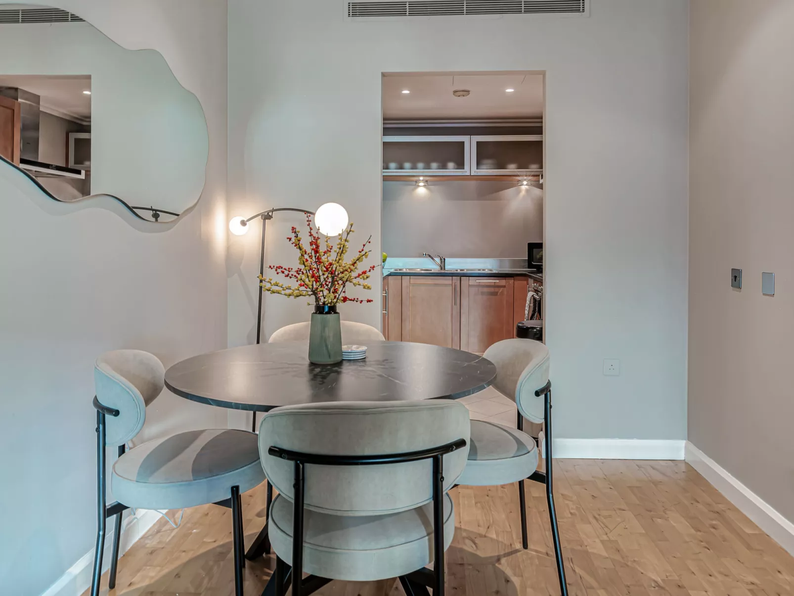 Discovery Apartments - Binnen