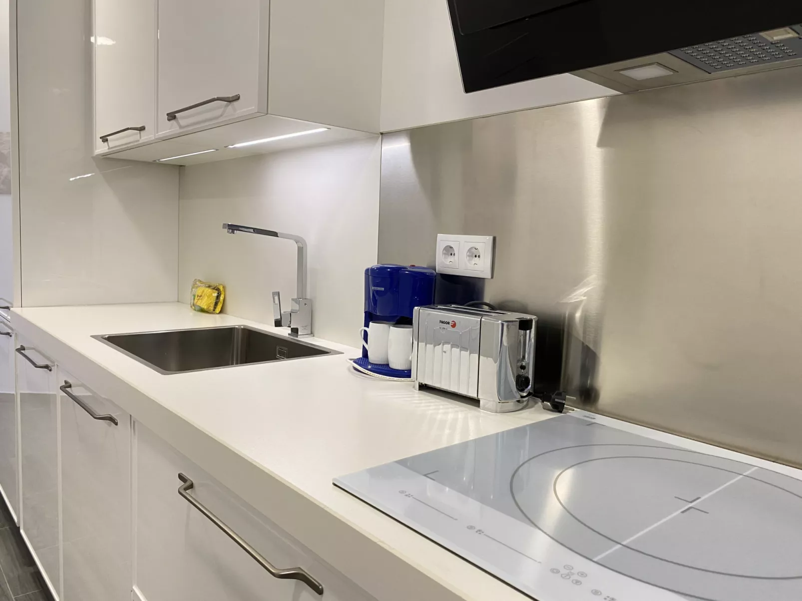 Apartamento Centro Life by Casasol - Binnen