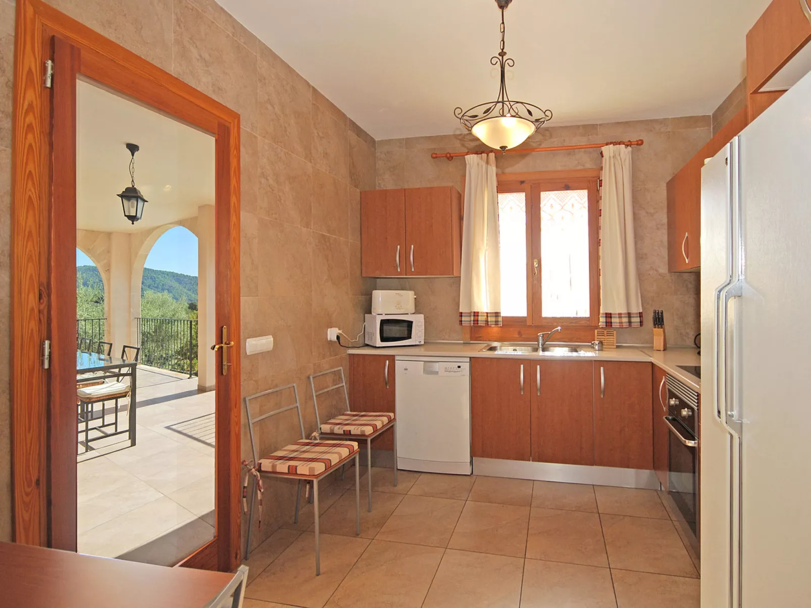 Pla de ses rotes - Binnen