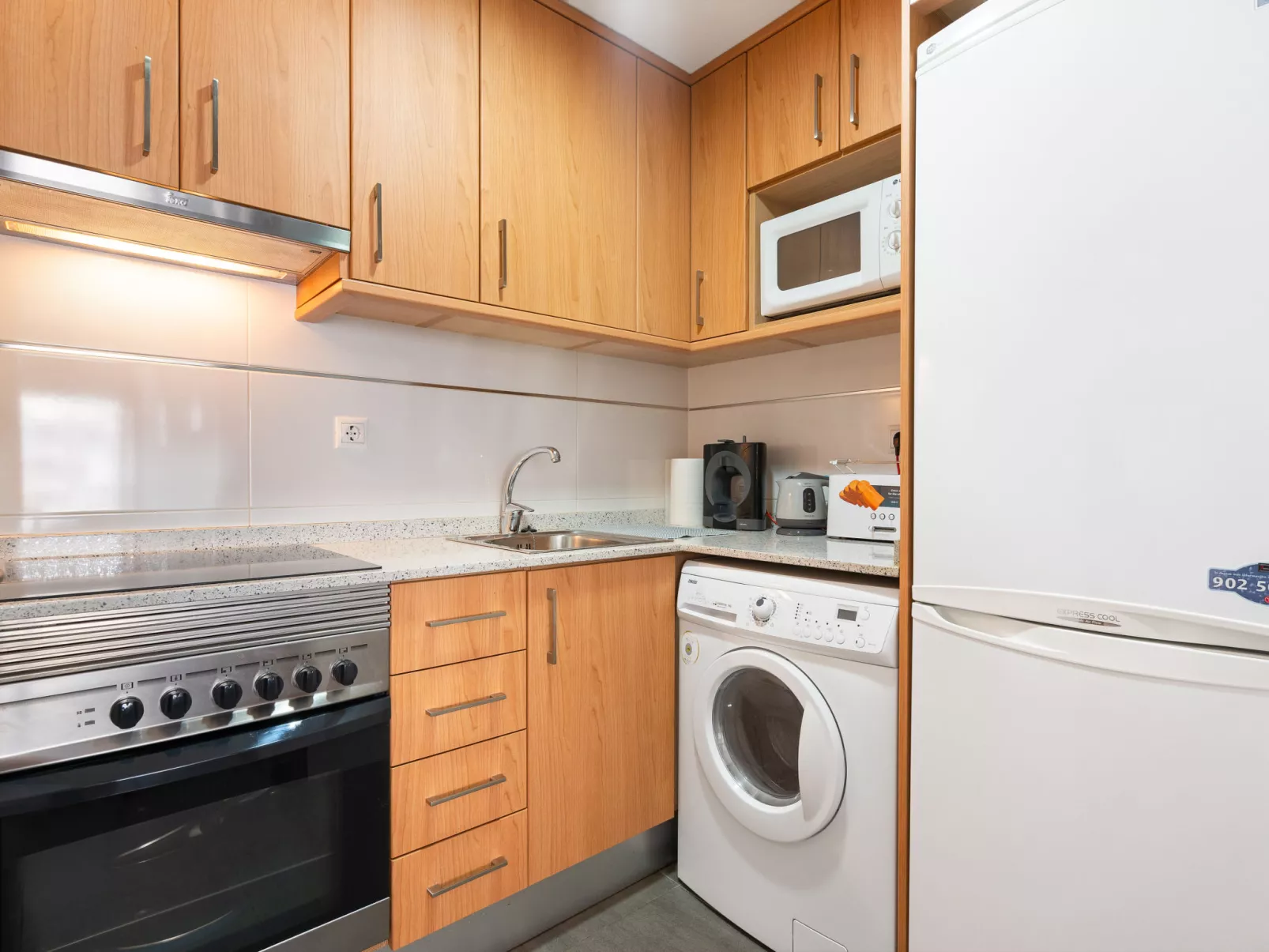 WELCS APARTAMENTO 130 PDA frente al mar - Binnen