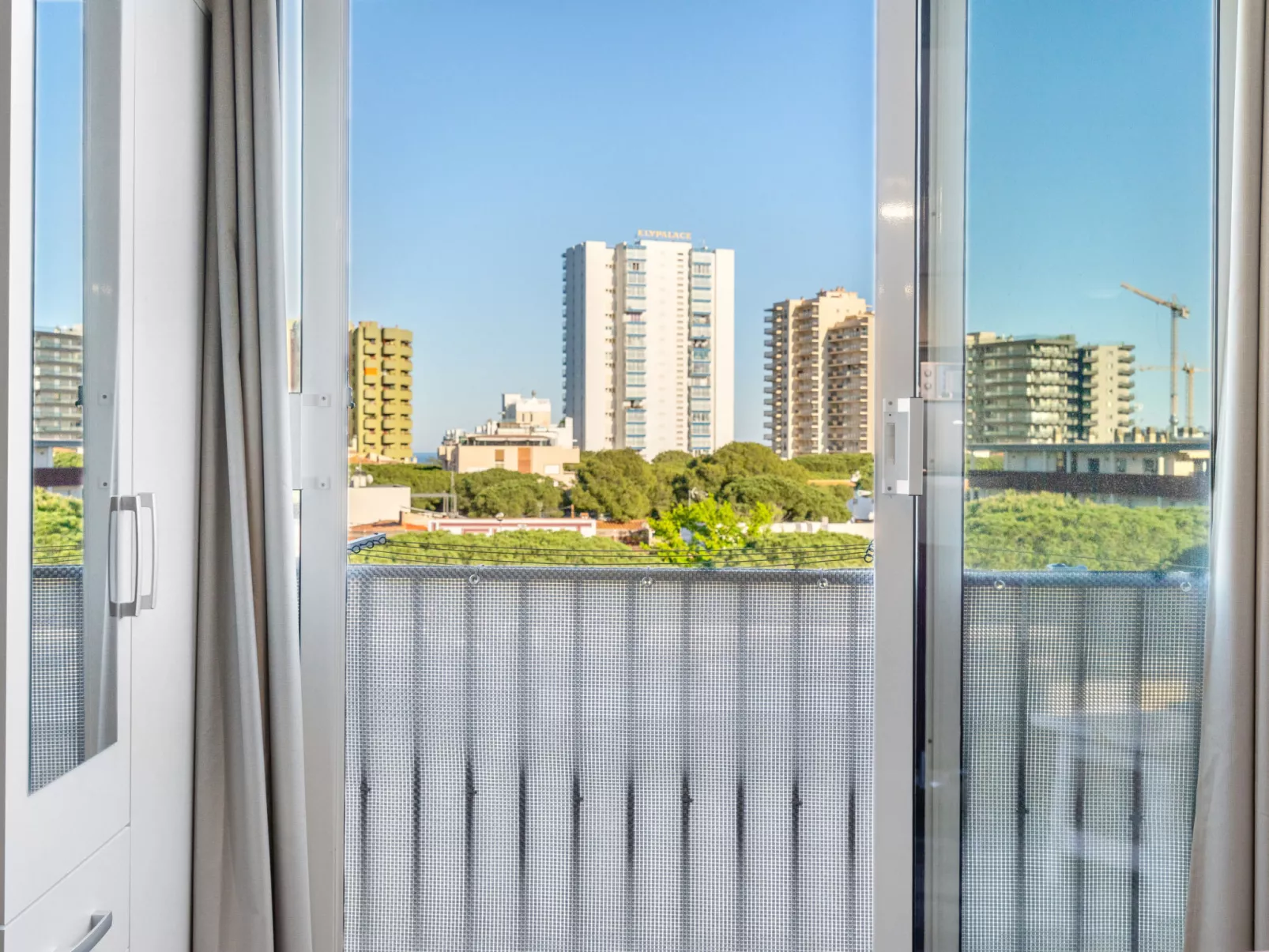 WELCS ESTUDIO 156 PDA en el centro - Binnen